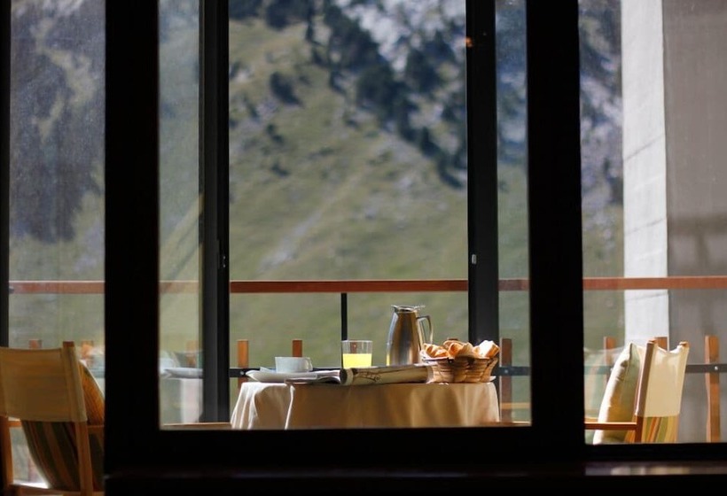 فندق Edelweiss Candanchu