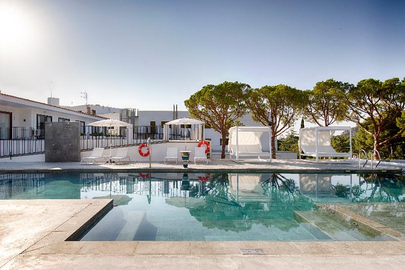 هتل Eetu  Adults Only