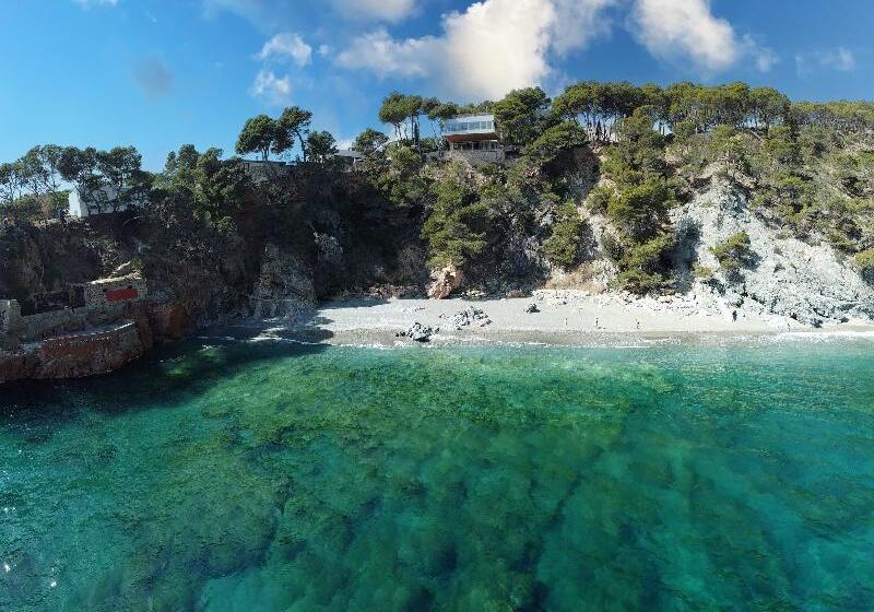 هتل Eetu  Adults Only