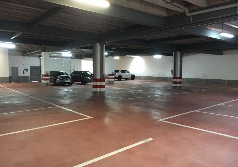 هتل Eetu  Adults Only