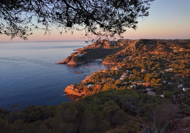 هتل Eetu  Adults Only