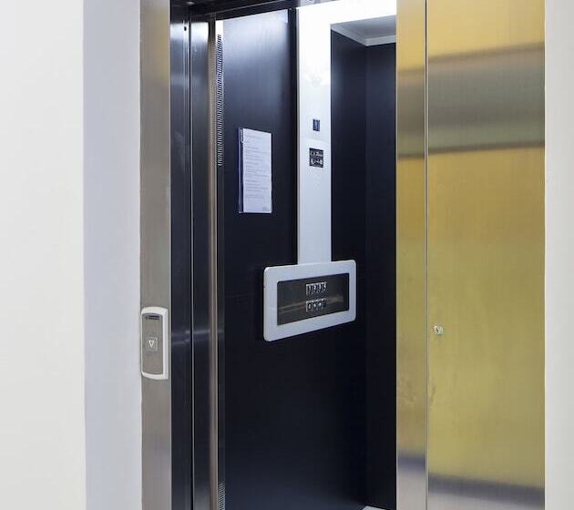 هتل Eetu  Adults Only