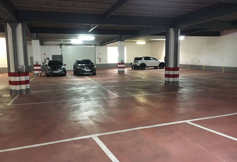 هتل Eetu  Adults Only