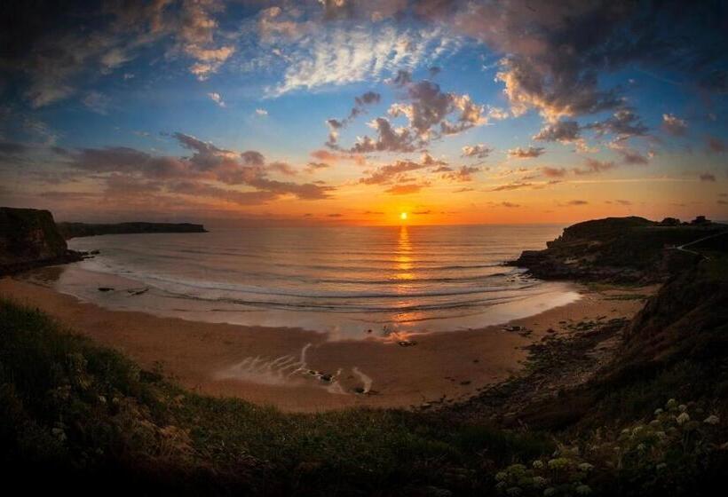 ホテル El Castillo De Los Locos