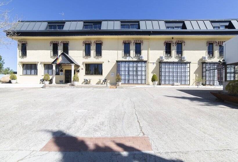 ホテル El Prado By Vivere Stays