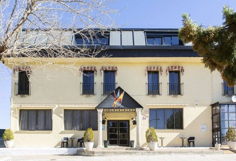 ホテル El Prado By Vivere Stays