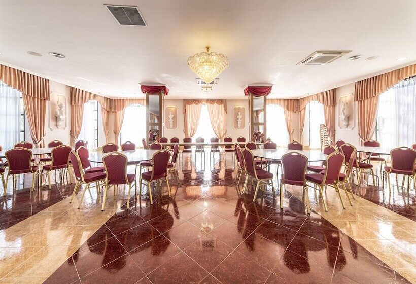 ホテル El Prado By Vivere Stays