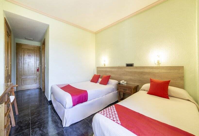 ホテル El Prado By Vivere Stays