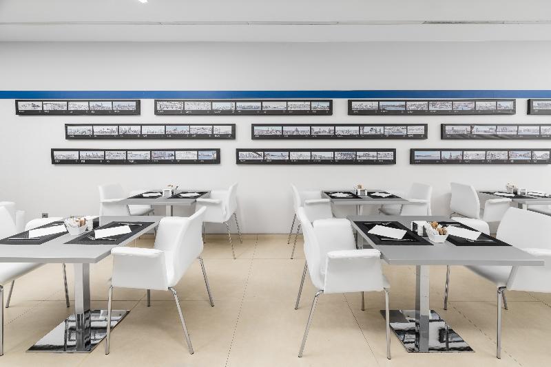 هتل Eurostars Blue Coruna