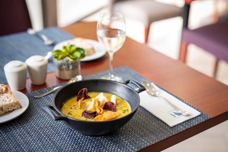 هتل Eurostars Ciudad De La Coruna