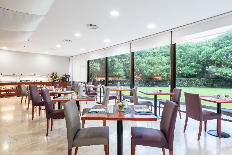 هتل Eurostars Ciudad De La Coruna