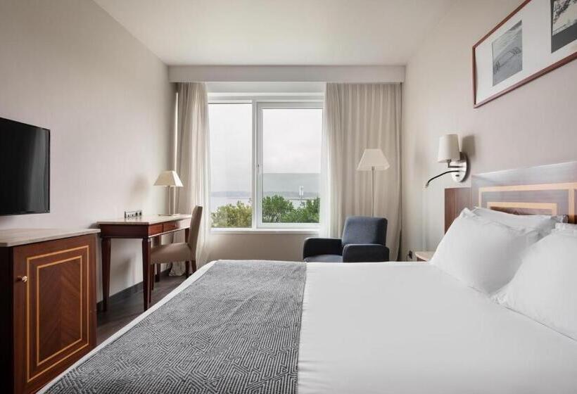 هتل Eurostars Ciudad De La Coruna