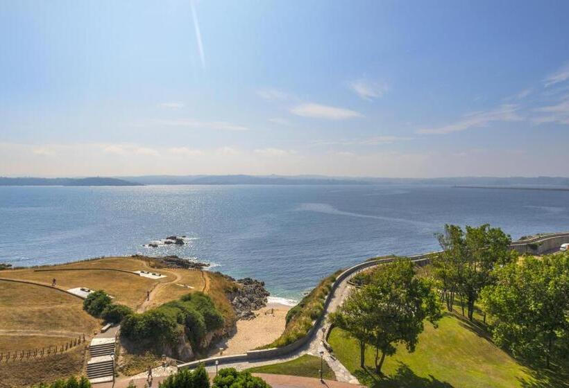 هتل Eurostars Ciudad De La Coruna