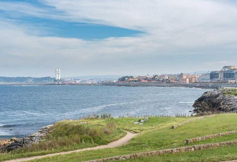 هتل Eurostars Ciudad De La Coruna