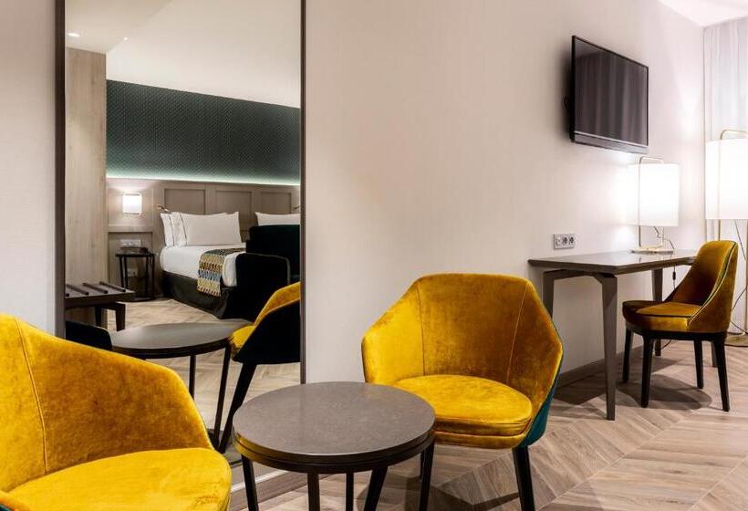 هتل Eurostars Puerta Real