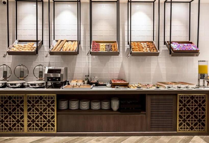 호텔 Eurostars Puerta Real