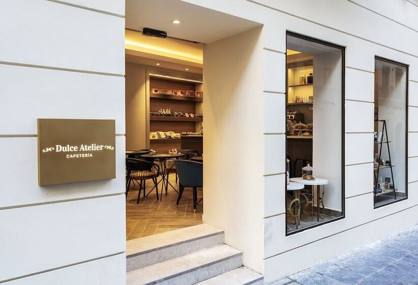 هتل Eurostars Puerta Real