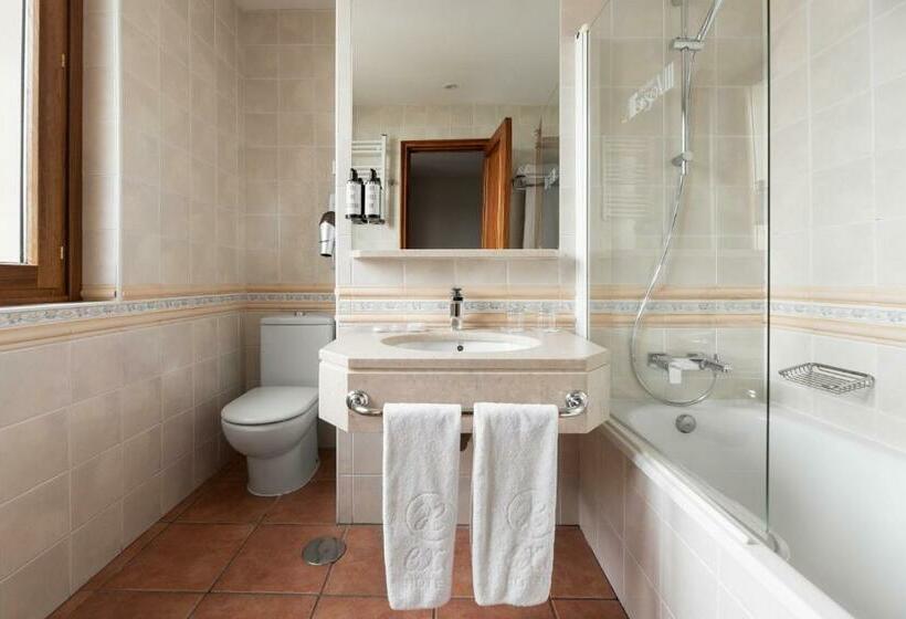 فندق Exe Alfonso Viii