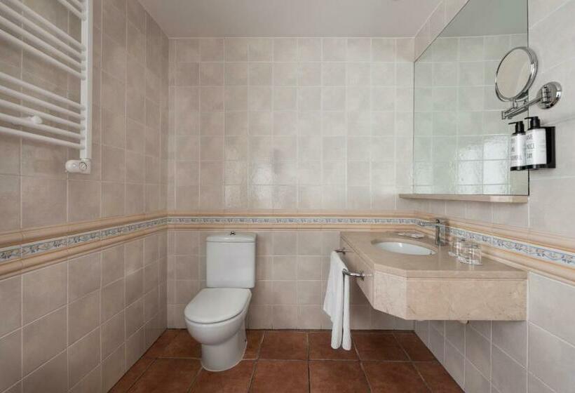 فندق Exe Alfonso Viii