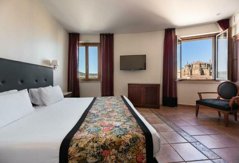 فندق Exe Alfonso Viii