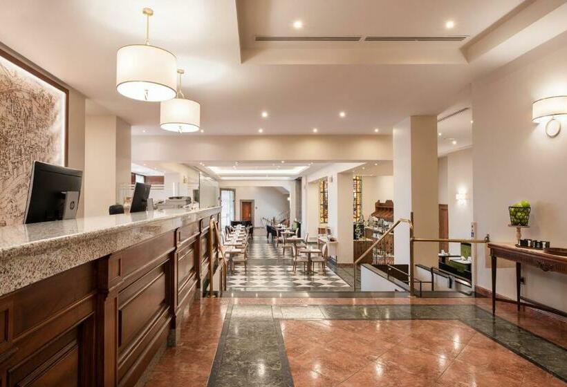 فندق Exe Alfonso Viii