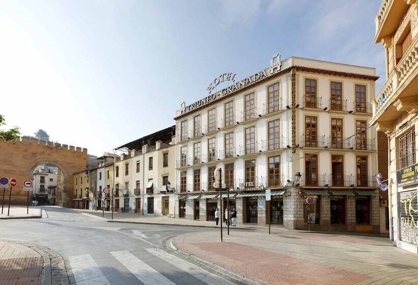هتل Exe Triunfo Granada
