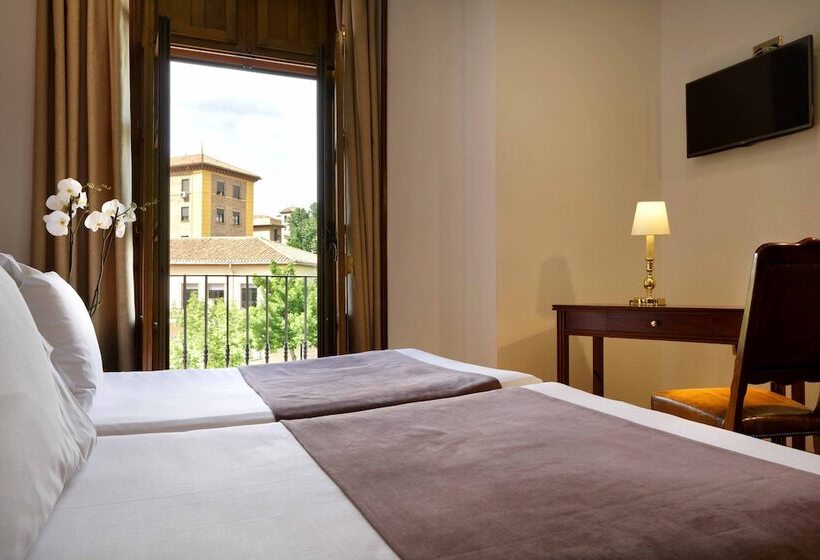 هتل Exe Triunfo Granada