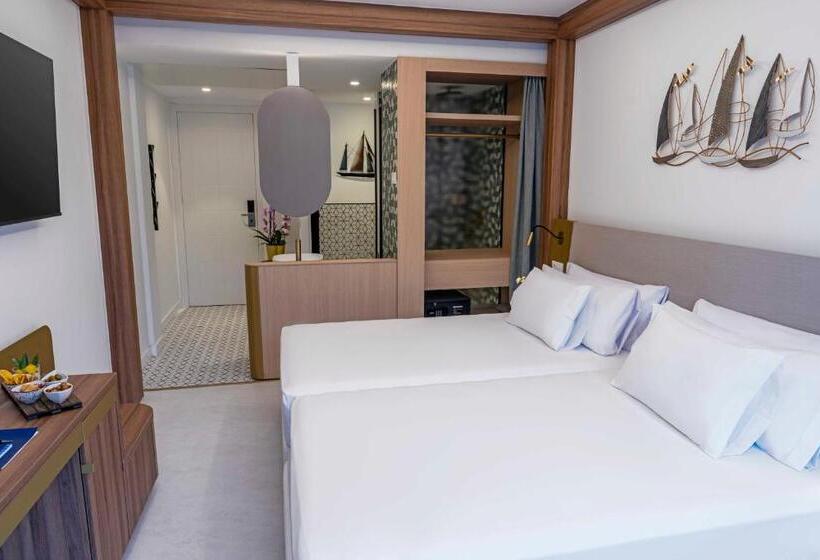 Faranda Rias Altas, Ascend Hotel Collection