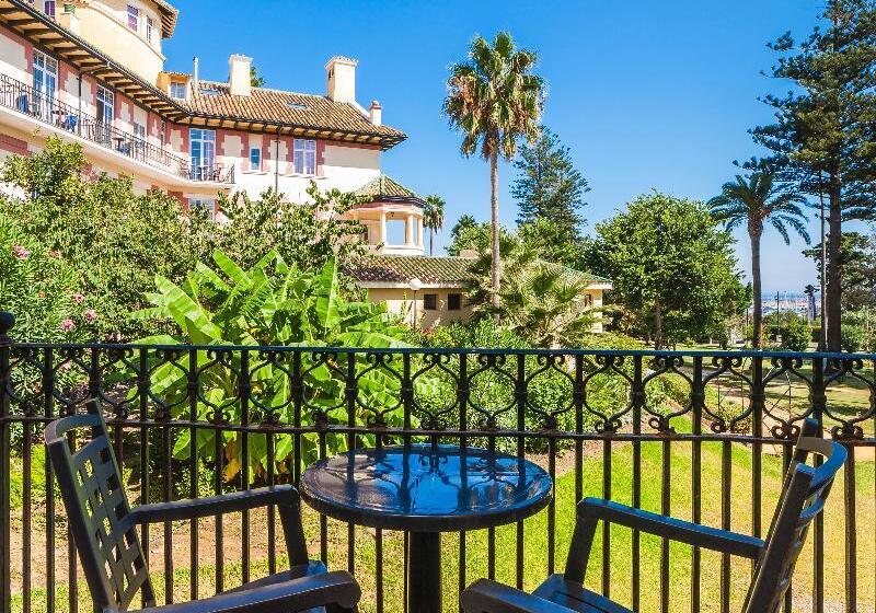 ホテル Globales Reina Cristina