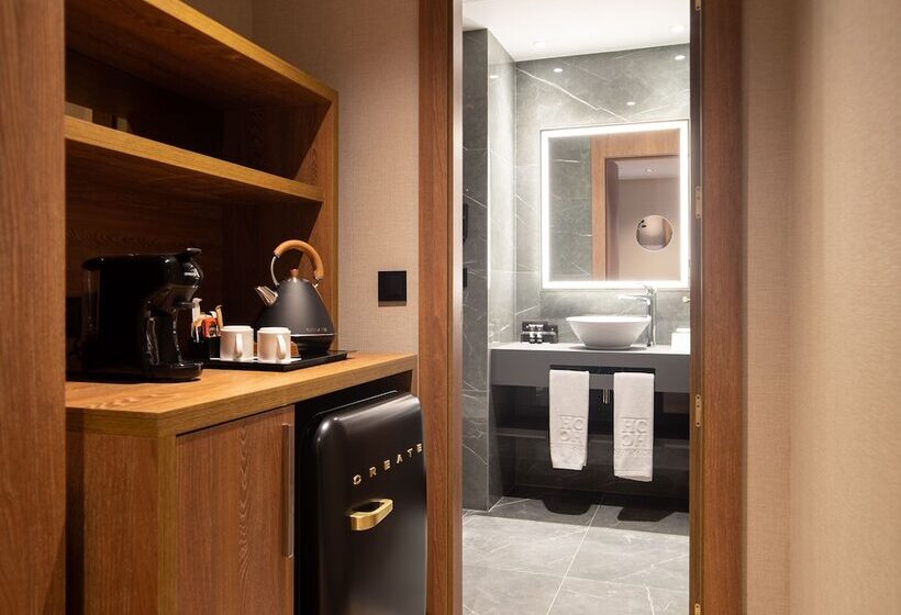 هتل Granada Center