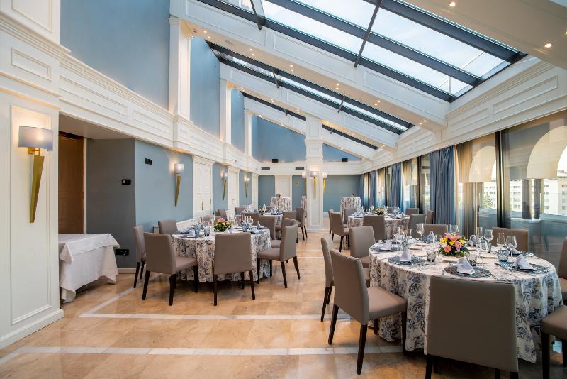 هتل Granada Center