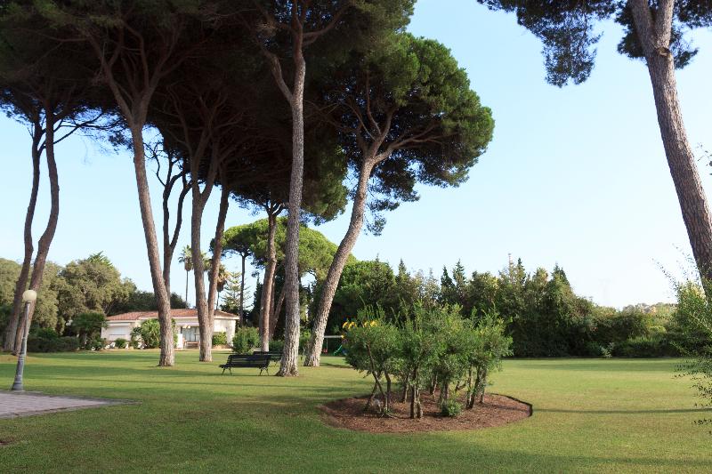 هتل AZZ Guadacorte - Campo de Gibraltar