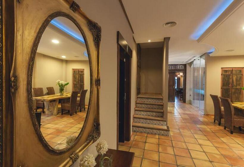 בית מלון כפרי Hc Zoom