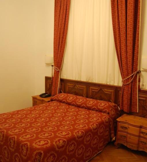 호텔 Hospederia Del Real Monasterio