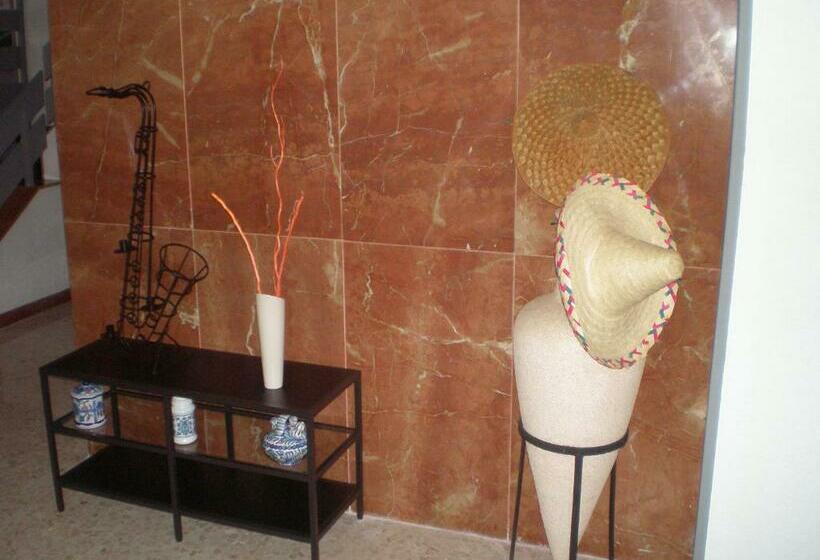 ホテル Jeys Villamarta Jerez