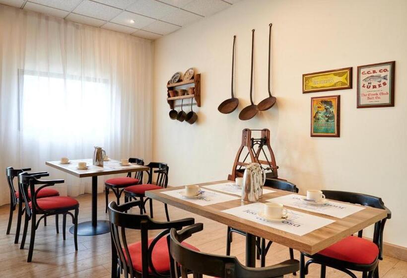 هتل Juan De La Cosa