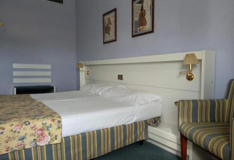 ホテル Las Cigüeñas