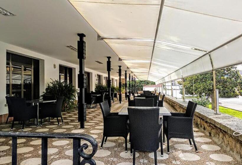 ホテル Las Cigüeñas