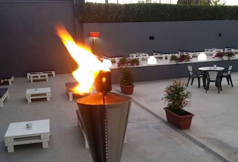 בית מלון כפרי Las Terrazas & Suite