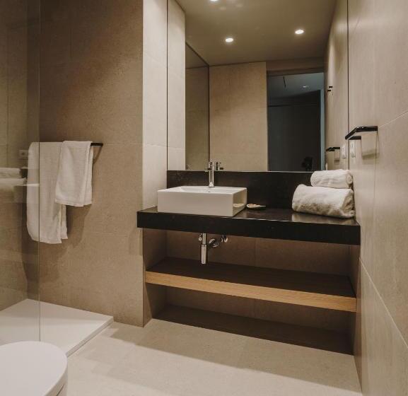 בית מלון כפרי Llane Petit