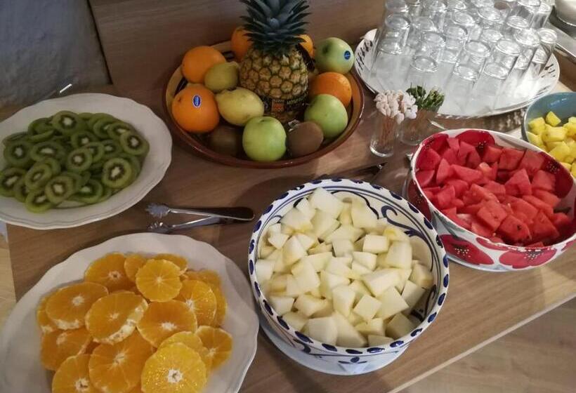 בית מלון כפרי Llane Petit