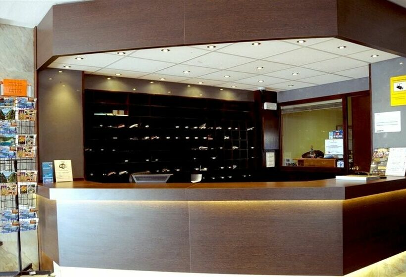 בית מלון כפרי Mar Ski