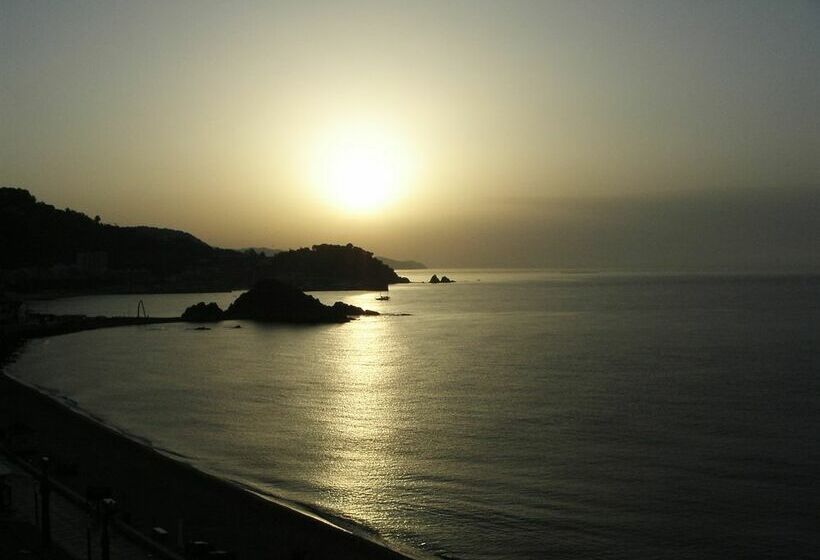 בית מלון כפרי Mar Ski