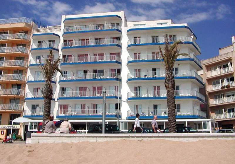 בית מלון כפרי Mar Ski