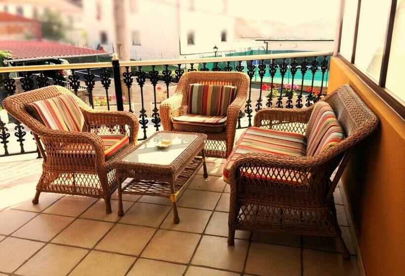 هتل Maria Del Mar