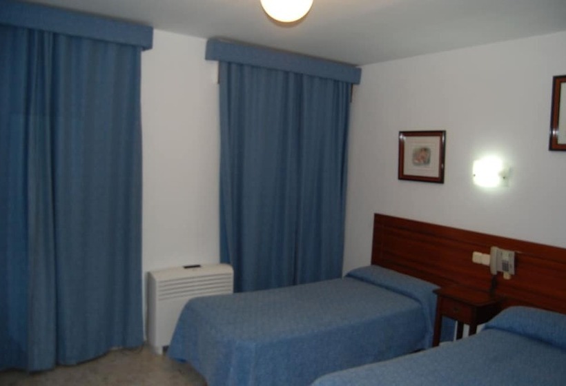 酒店 Marina Victoria