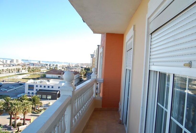 酒店 Marina Victoria