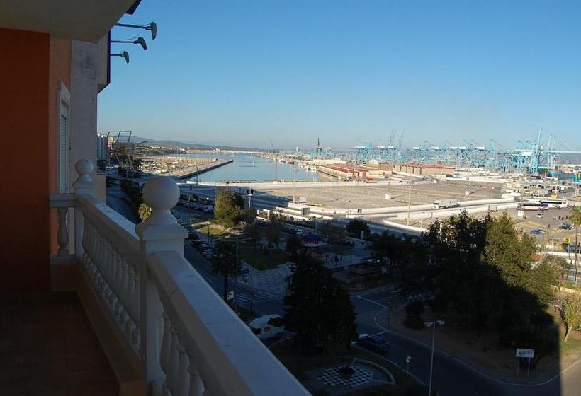 酒店 Marina Victoria