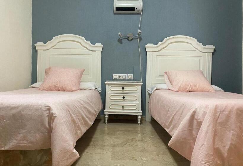 هتل Medina Centro