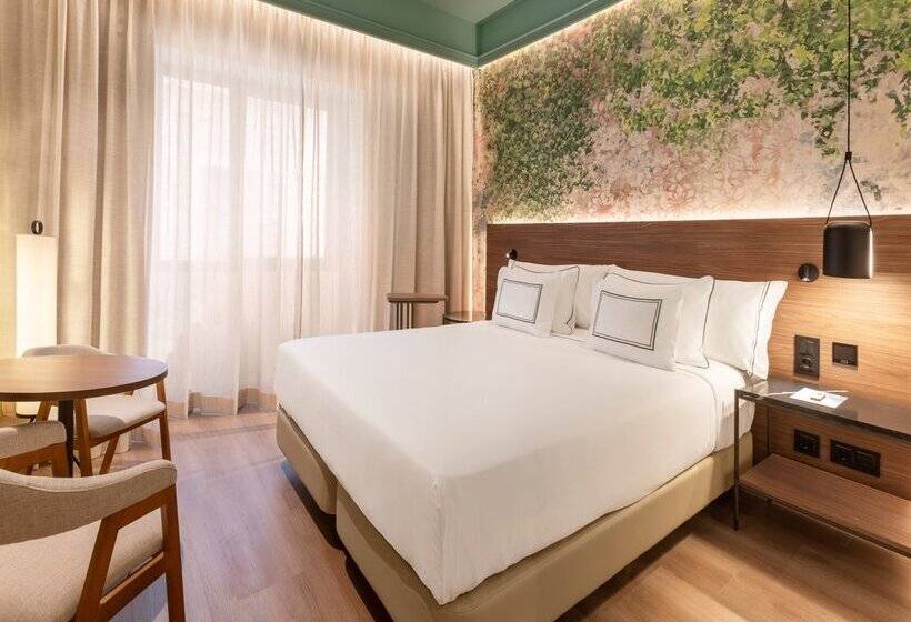 هتل Meliá Granada